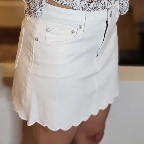 Alice + Olivia Neutral White Mini Jean Skirt Scalloped Hem Girlhood Core XS - Picture 3 of 10